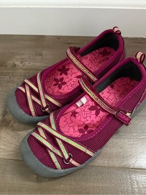 M.A.P Lillith 2 Shoes Mary Jane Strap Girls 1 Burgundy Iridescent Comfort